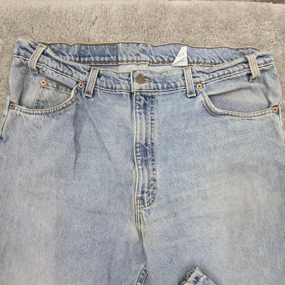 Vintage Levis 560 Jeans Mens 38x32‎ Light Blue Relaxed Fit Straight Leg USA 90s